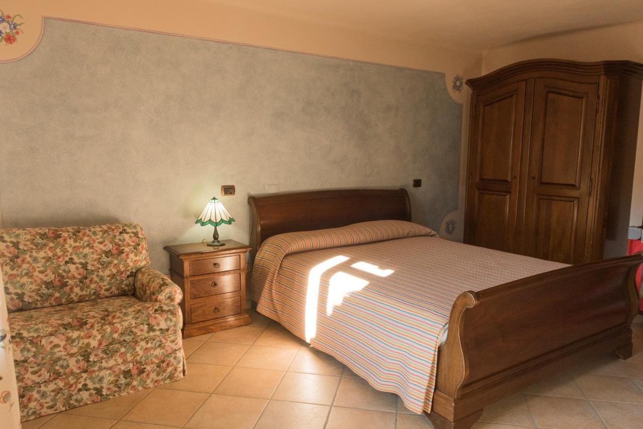 Cadgal - Tenuta Valdivilla Santo Stefano Belbo Eksteriør billede