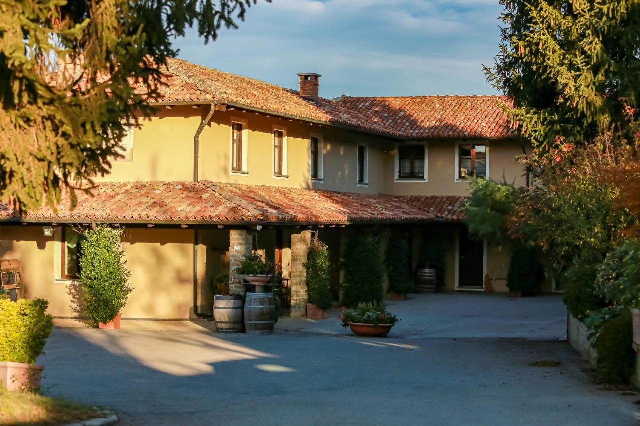 Cadgal - Tenuta Valdivilla Santo Stefano Belbo Eksteriør billede