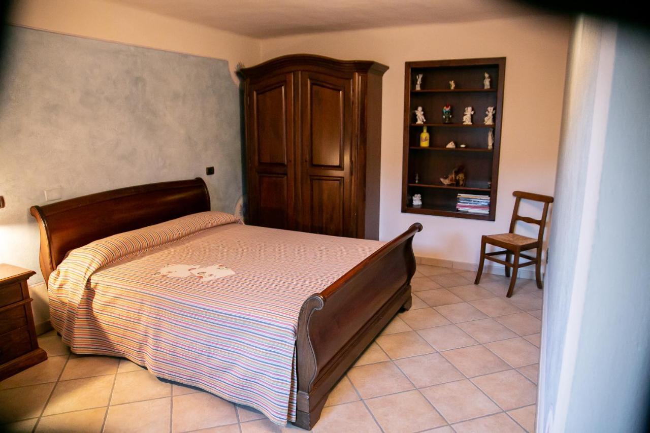 Cadgal - Tenuta Valdivilla Santo Stefano Belbo Eksteriør billede