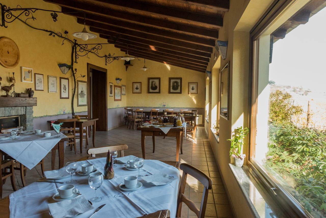 Cadgal - Tenuta Valdivilla Santo Stefano Belbo Eksteriør billede